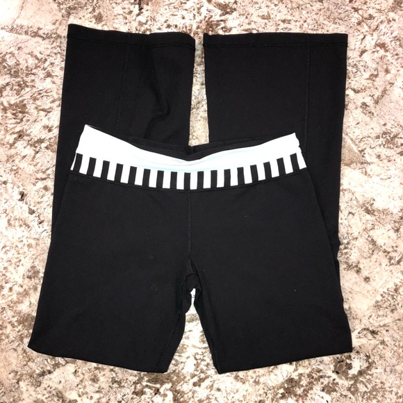lululemon athletica Pants - Womens size 10 lululemon yoga pants lululemon athletica Pants - Womens size 10 lululemon yoga pants